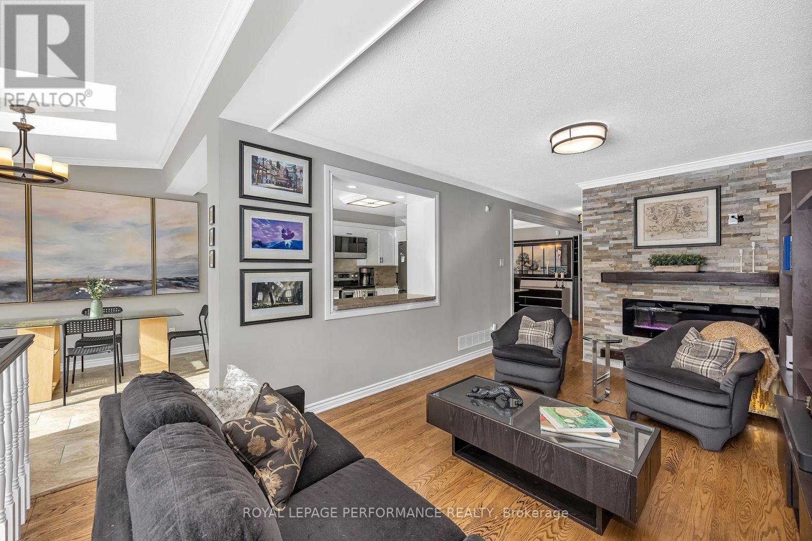 81 Saddle Crescent, Ottawa, Ontario  K1G 5L3 - Photo 14 - X12802762