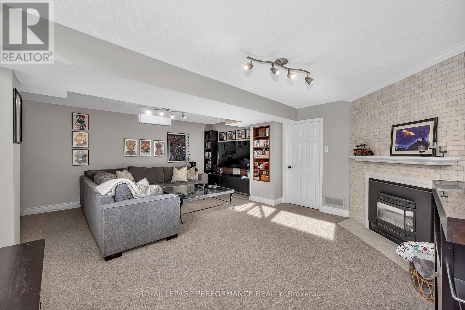 81 Saddle Crescent, Ottawa, Ontario  K1G 5L3 - Photo 37 - X12802762