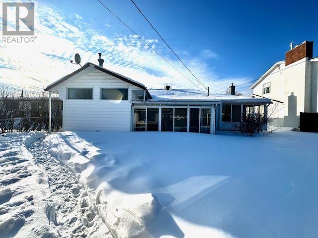 604 Rosewood Cres, Thunder Bay, Ontario  P7E 2R4 - Photo 2 - TB2600259