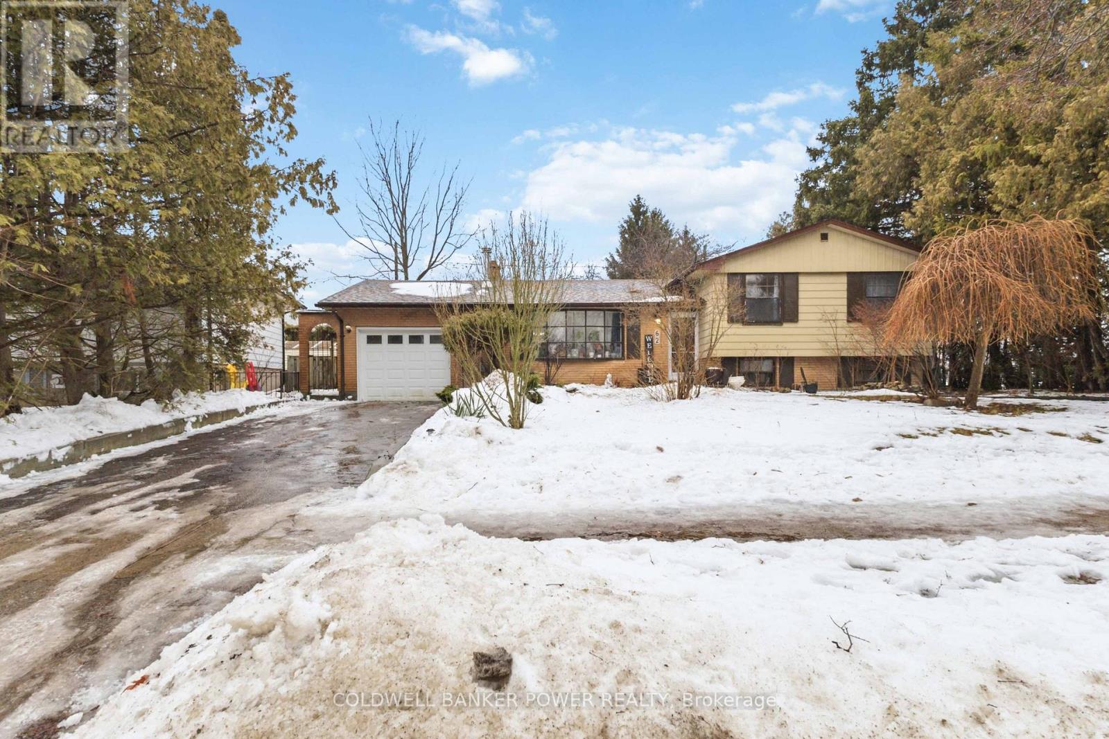 62 Deveron Crescent, London South, Ontario  N5Z 4B4 - Photo 2 - X12802700