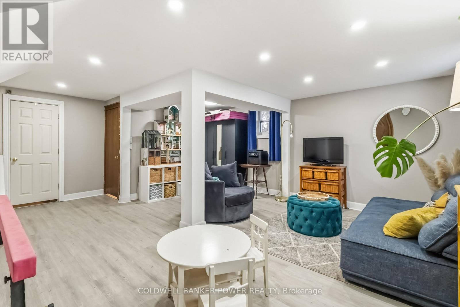 Photo 30 of 43 for 62 Deveron Crescent