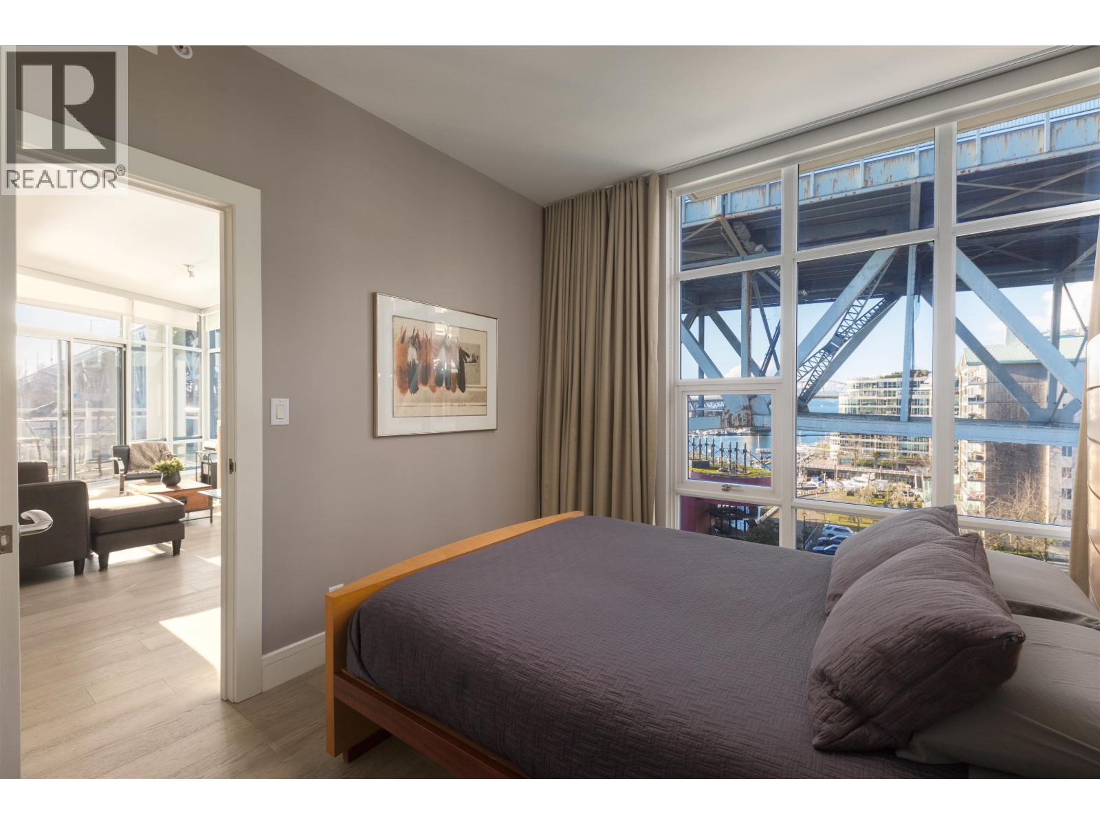 805 628 Kinghorne Mews, Vancouver, British Columbia  V6Z 3H6 - Photo 15 - R3091569