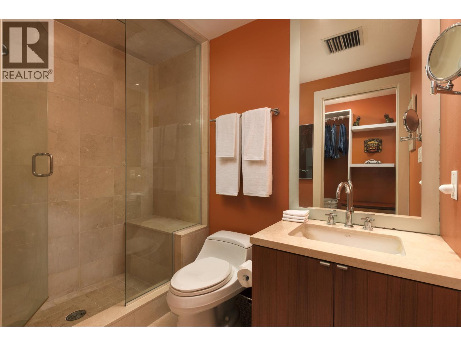 805 628 Kinghorne Mews, Vancouver, British Columbia  V6Z 3H6 - Photo 16 - R3091569