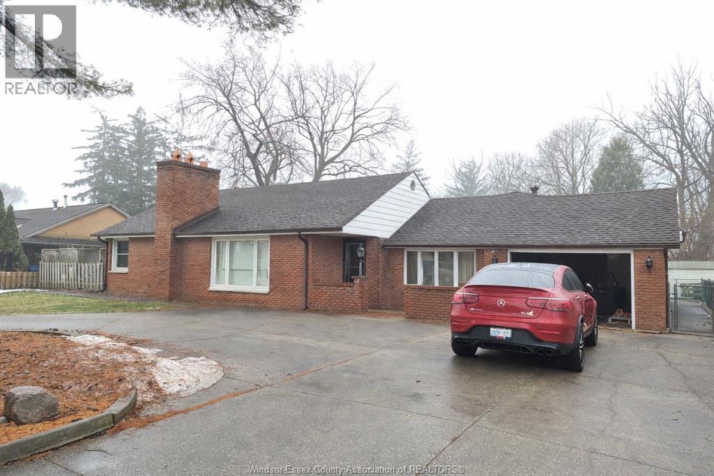 355 Eastlawn Avenue, Windsor, Ontario N8S 3H3 - Photo 2 - 26003572