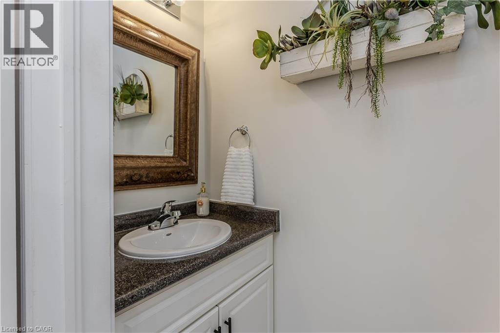 26 Grassyplain Drive, Mount Hope, Ontario  L0R 1W0 - Photo 18 - 40799434