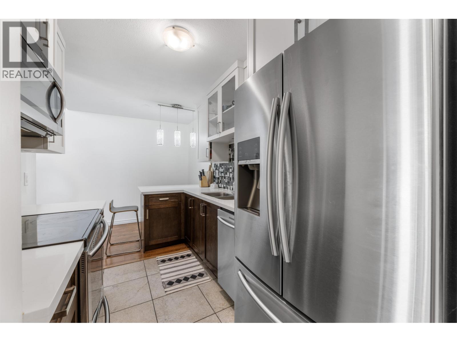 327 9101 Horne Street, Burnaby, British Columbia  V3N 4M3 - Photo 9 - R3090707