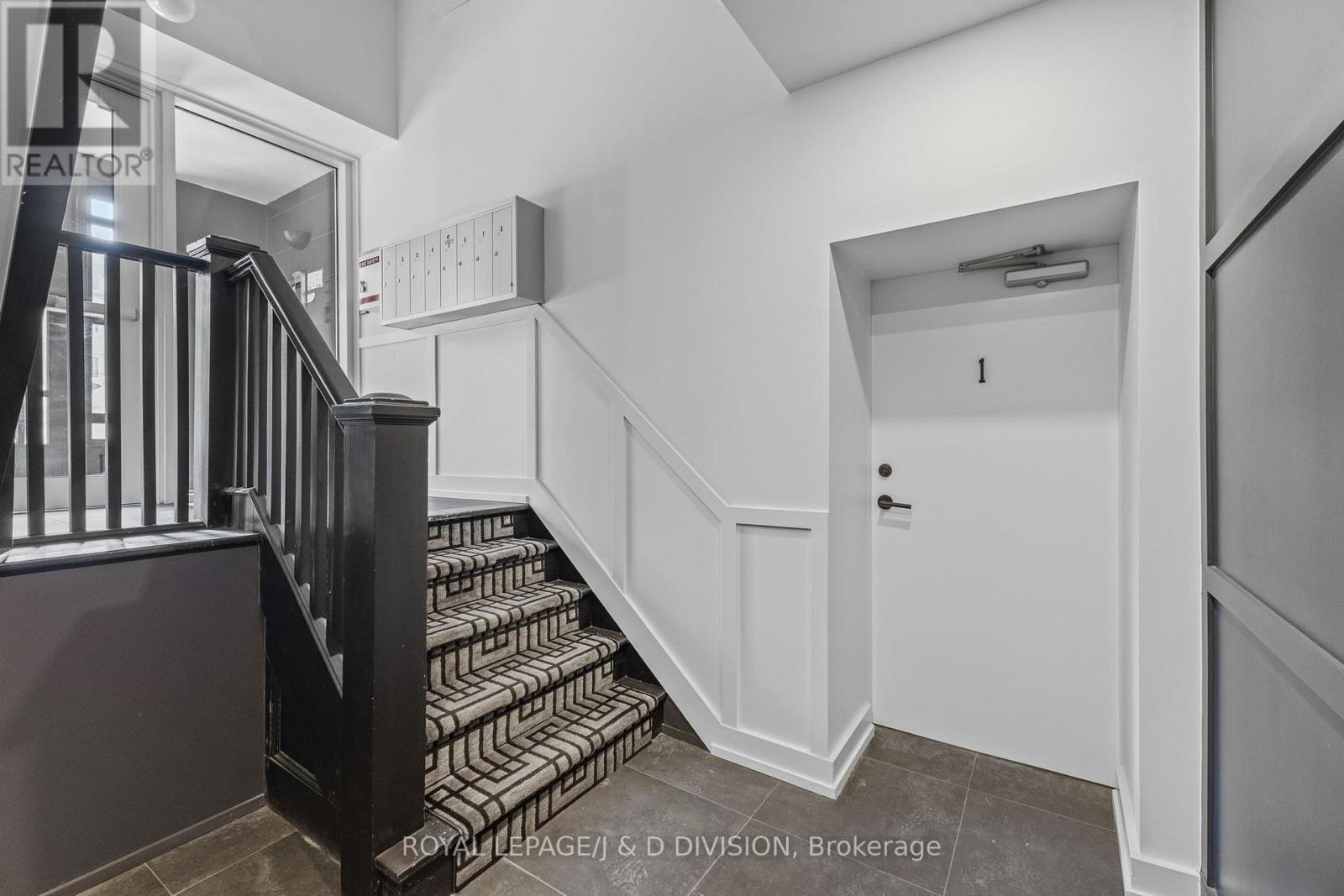 1 - 314 Lonsdale Road, Toronto, Ontario  M4V 1X4 - Photo 2 - C12802748