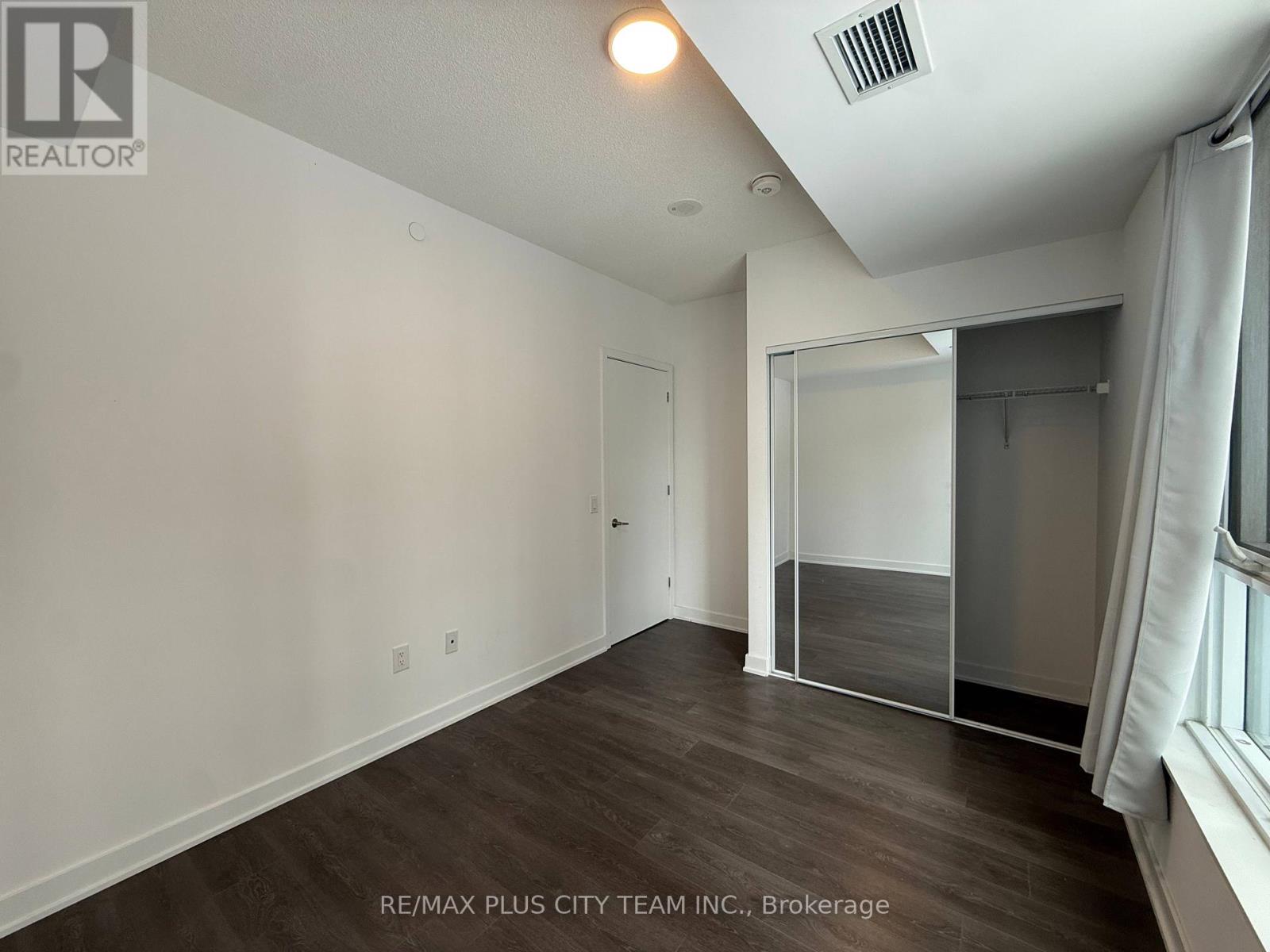 723 - 35 Tubman Avenue, Toronto, Ontario  M5A 0T1 - Photo 10 - C12802768