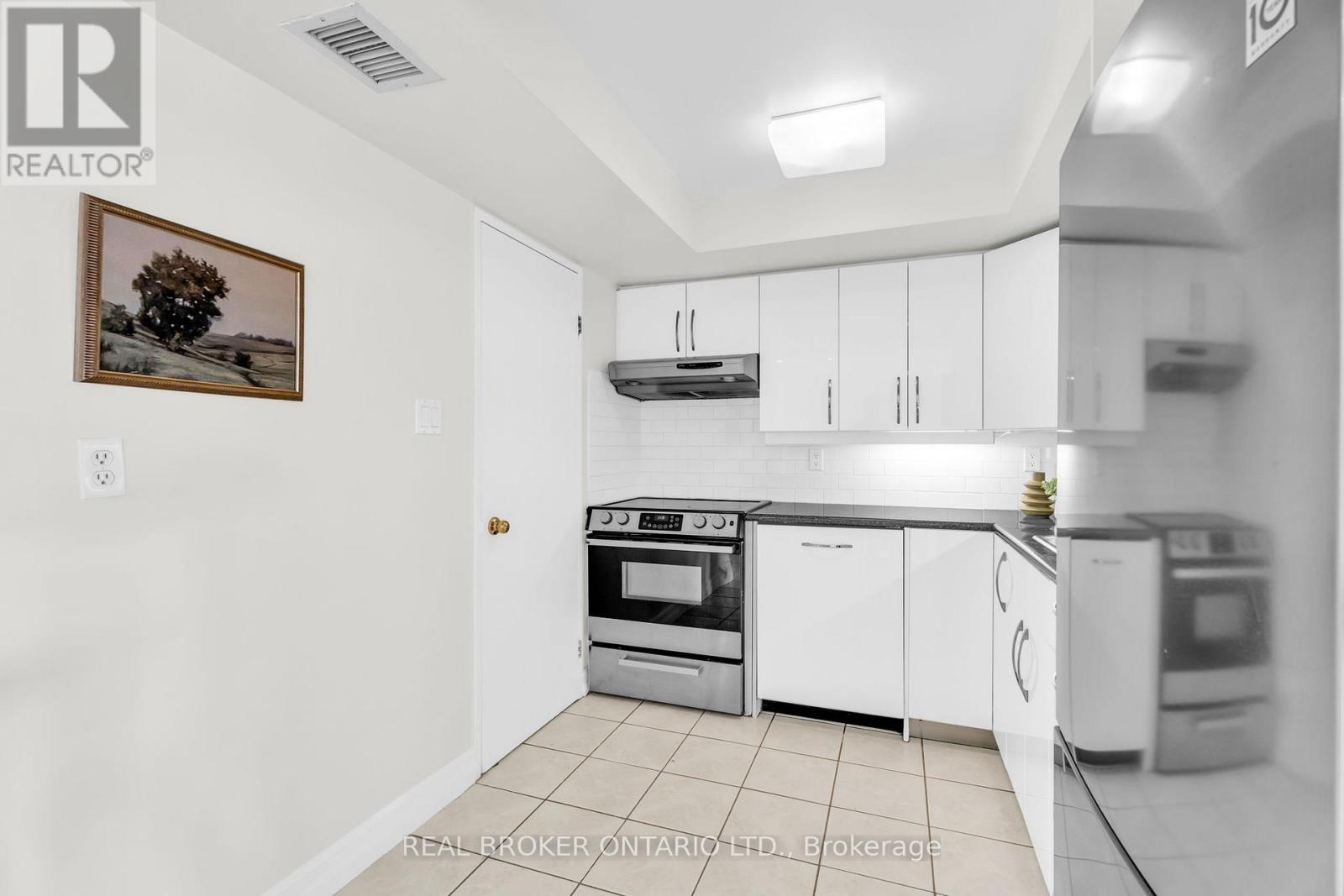 820 - 65 Scadding Avenue, Toronto, Ontario  M5A 4L1 - Photo 5 - C12802772