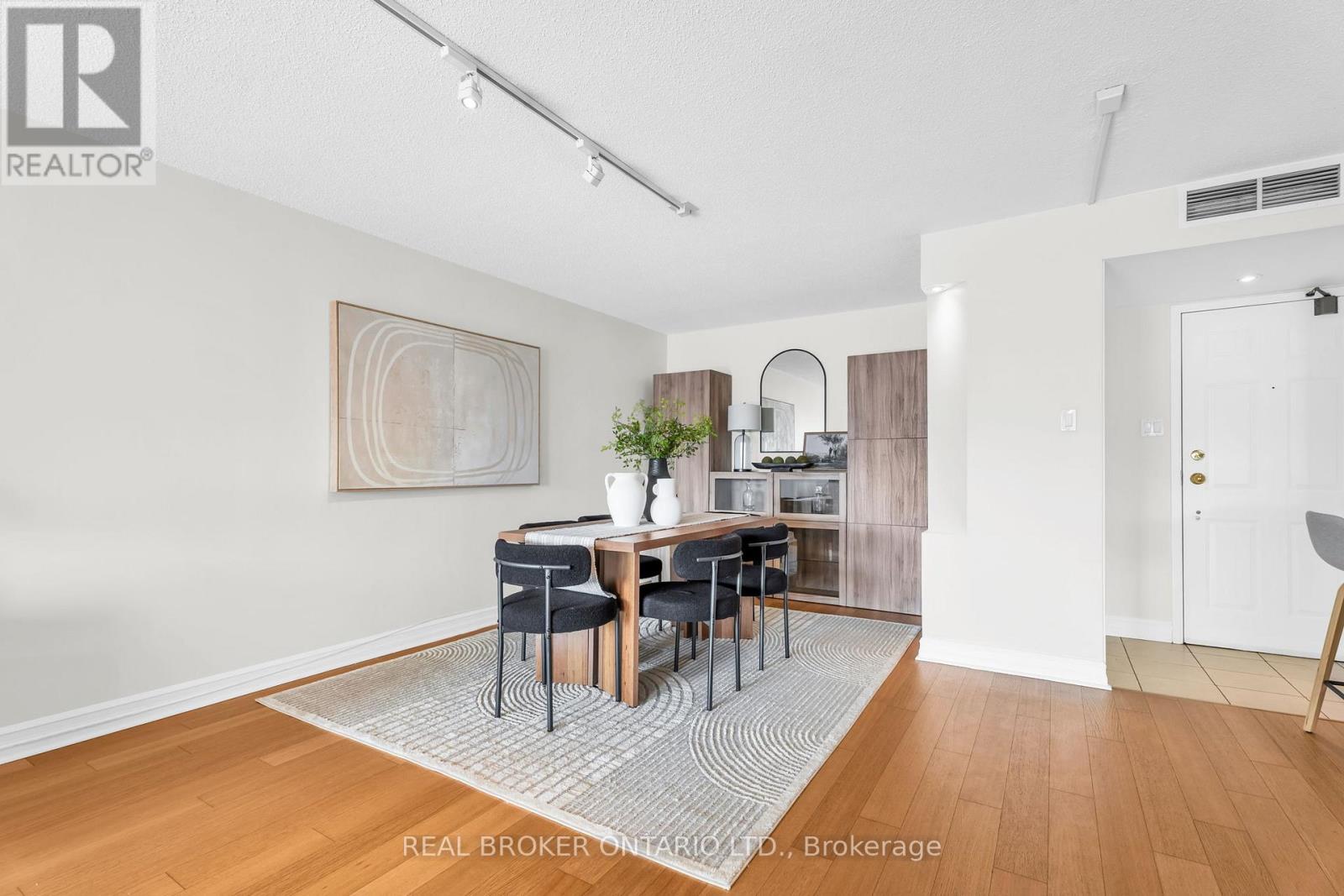 820 - 65 Scadding Avenue, Toronto, Ontario  M5A 4L1 - Photo 9 - C12802772