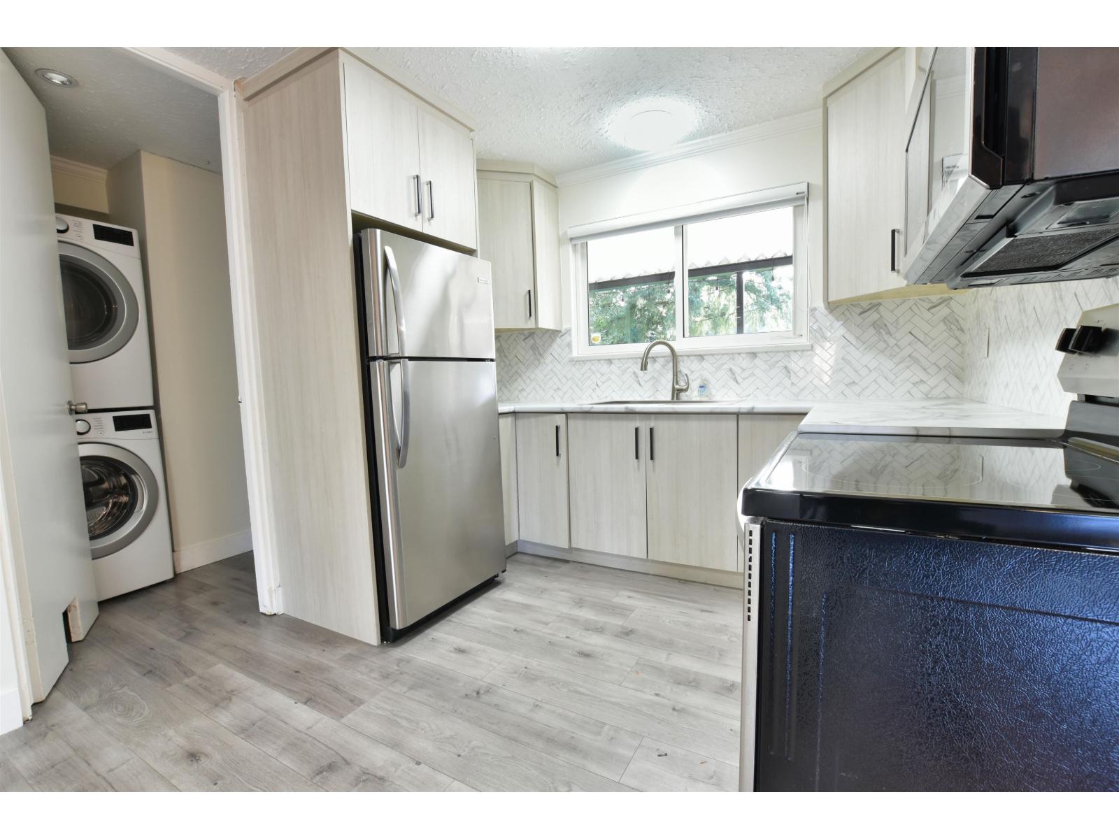 20572 43 Avenue, Langley, British Columbia  V3A 3C2 - Photo 4 - R3089417