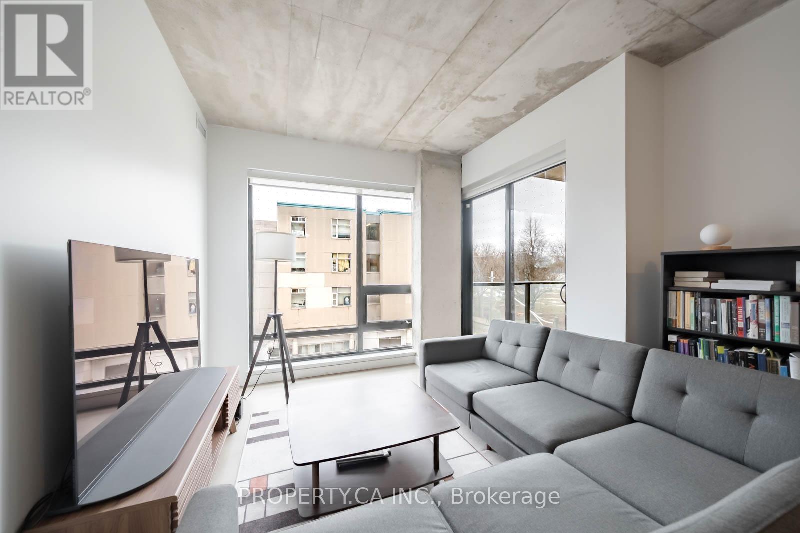 308 - 246 Logan Avenue, Toronto, Ontario  M4M 0E9 - Photo 2 - E12802698