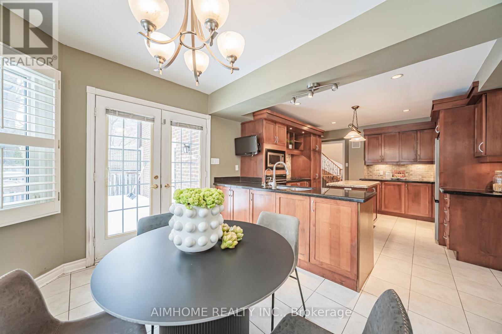 30 Ritter Crescent E, Markham, Ontario  L3R 4K5 - Photo 18 - N12802684