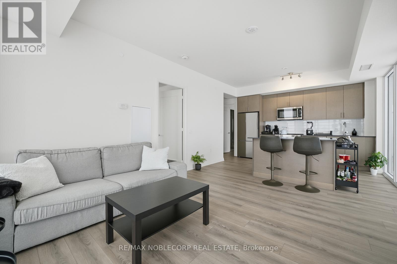 1414 - 8960 Jane Street, Vaughan, Ontario  L4K 0N9 - Photo 5 - N12802694