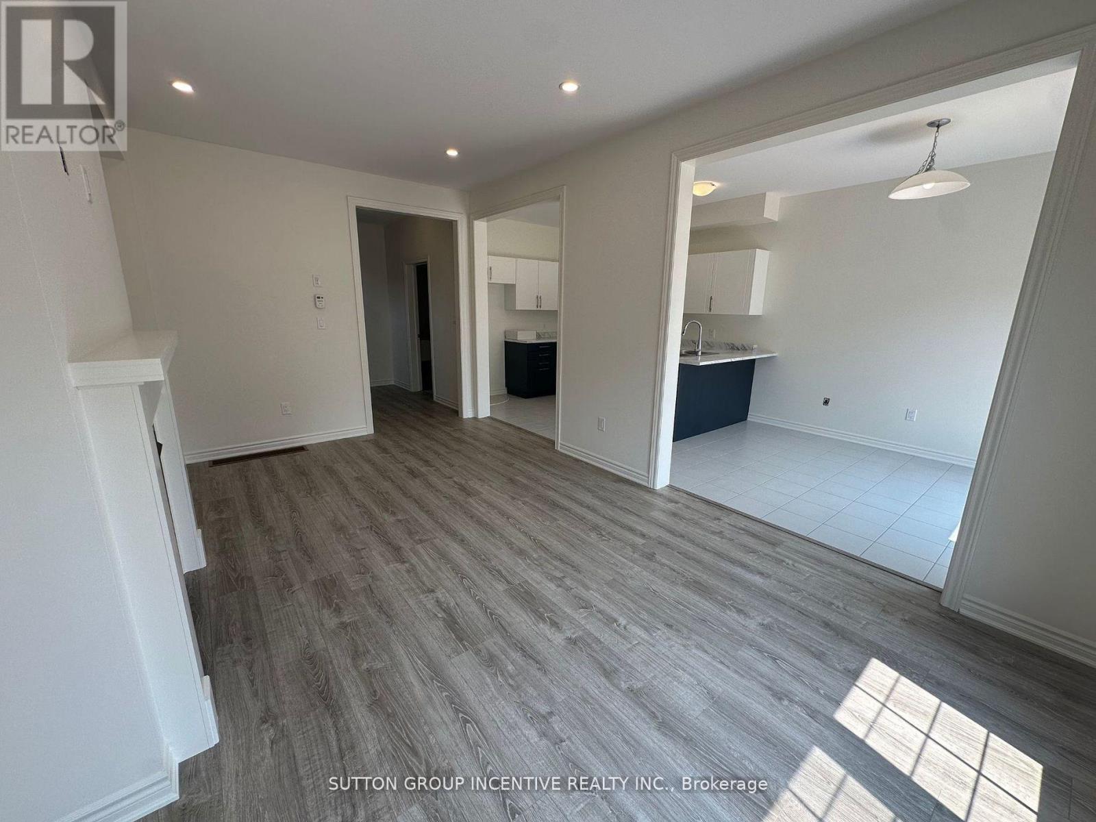 231 Prescott Drive, Clearview (Stayner), Ontario L0M 1S0 - Photo 5 - S12802710