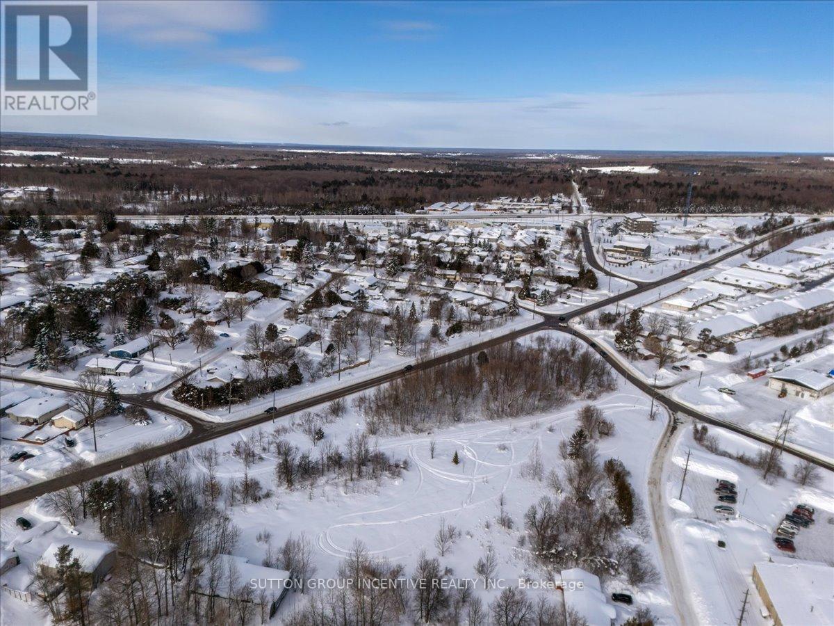 570 Laclie Street, Orillia, Ontario  L3V 4A9 - Photo 22 - S12802774