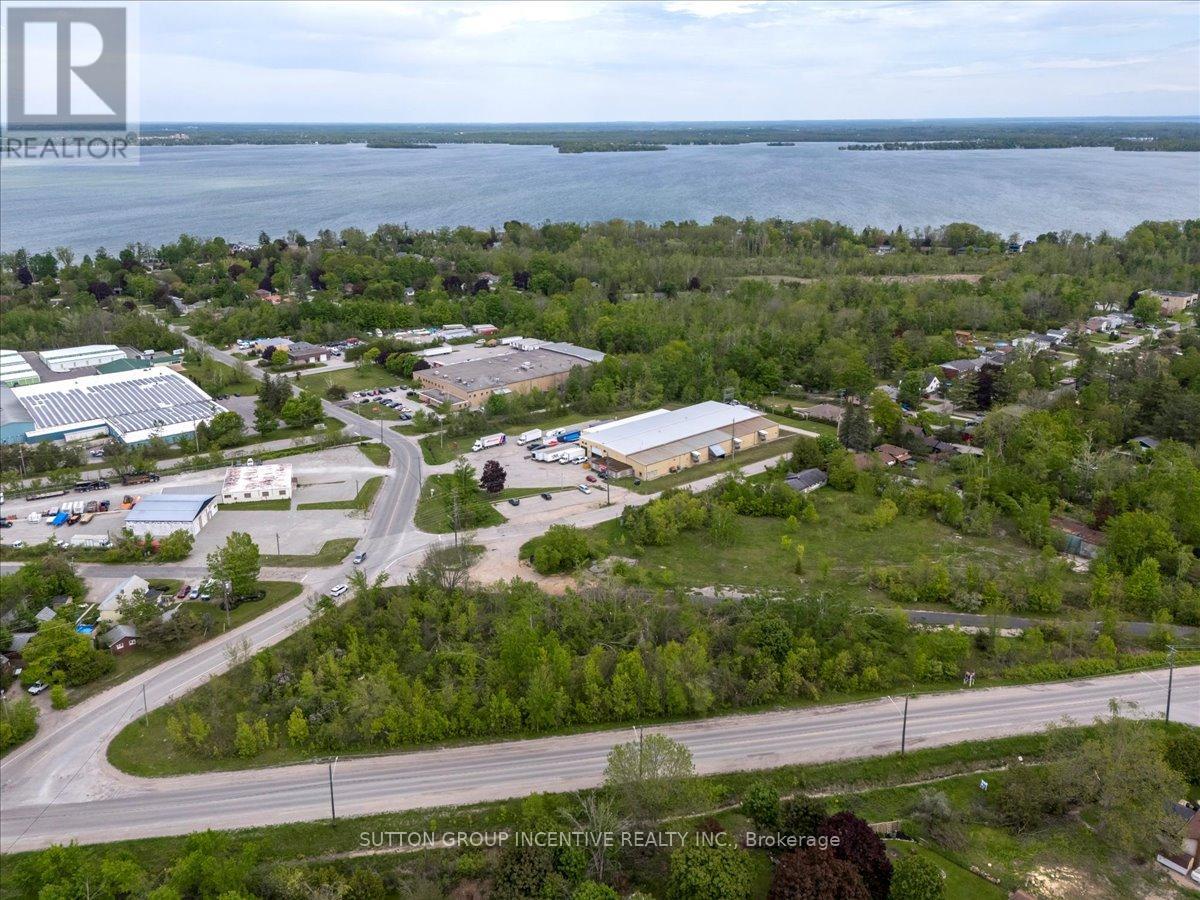 570 Laclie Street, Orillia, Ontario  L3V 4A9 - Photo 7 - S12802774