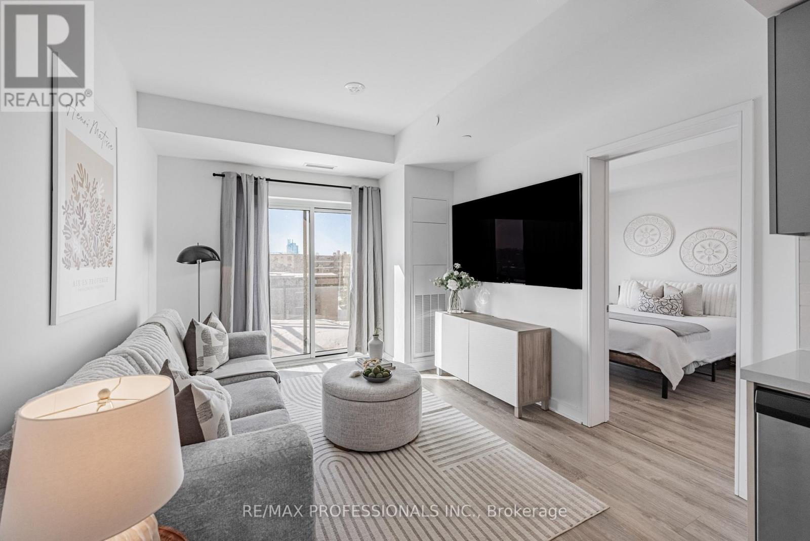 906 - 25 Neighbourhood Lane, Toronto, Ontario  M8Y 0C4 - Photo 8 - W12750048