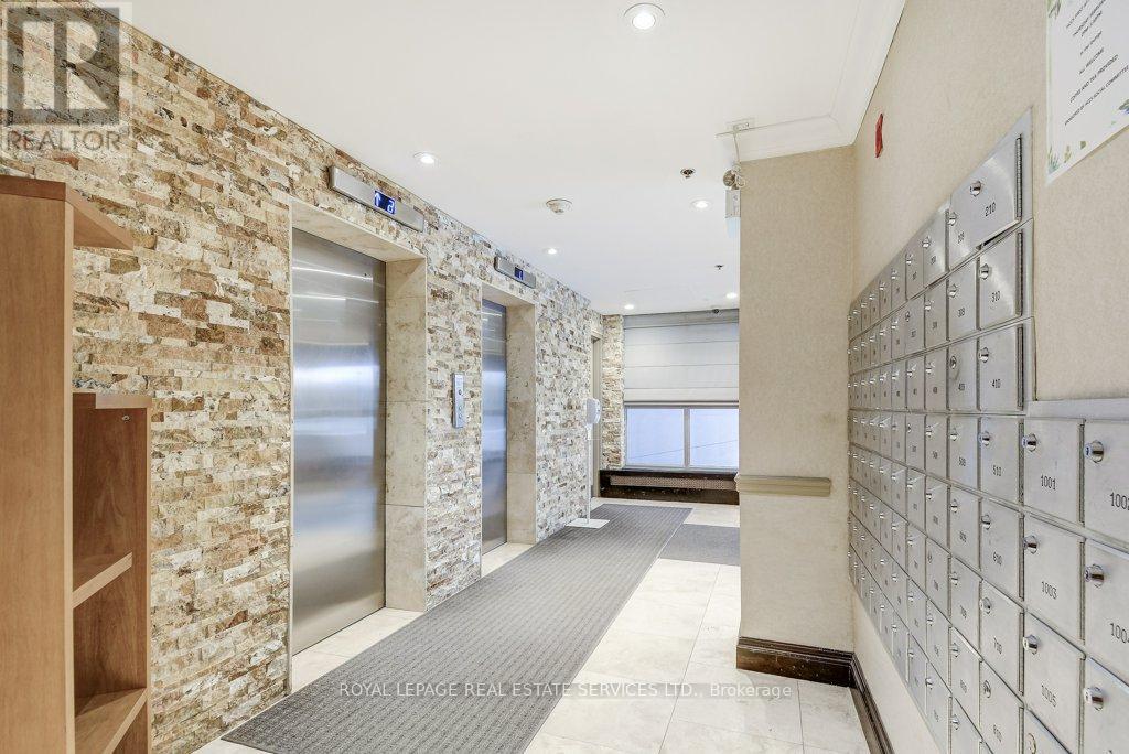 601 - 212 Kerr Street, Oakville, Ontario  L6K 3B1 - Photo 9 - W12802422