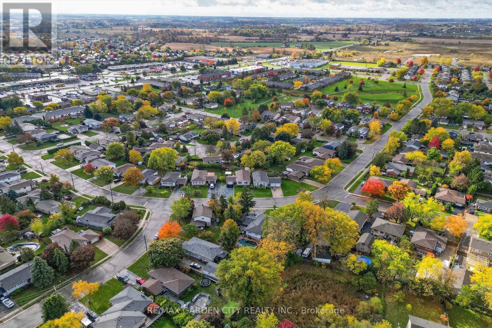 120 Kinross Street, Haldimand, Ontario  N3W 1K1 - Photo 30 - X12605506