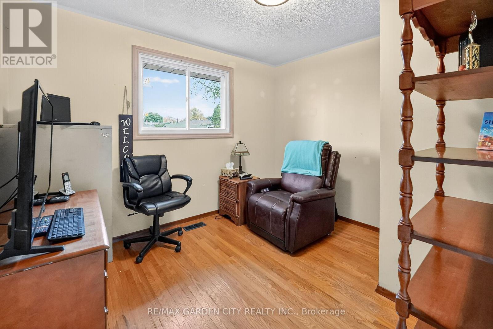 120 Kinross Street, Haldimand, Ontario  N3W 1K1 - Photo 12 - X12605506