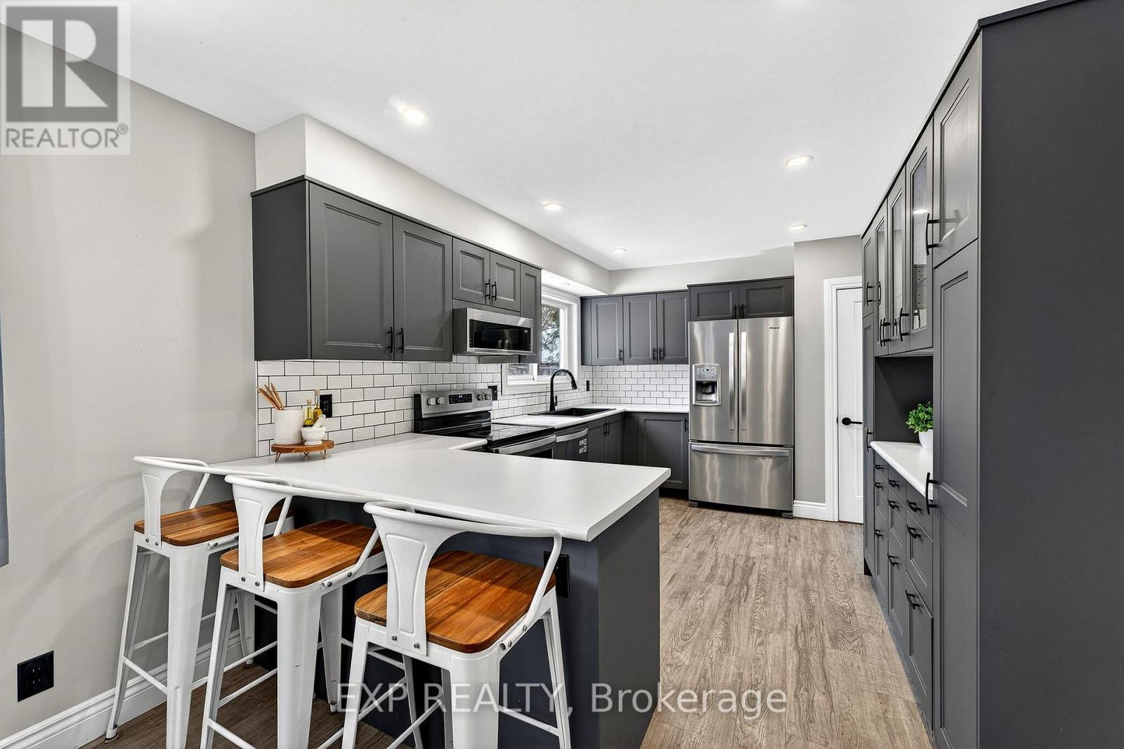 266 Bleecker Avenue, Belleville, Ontario  K8N 3V4 - Photo 3 - X12800634