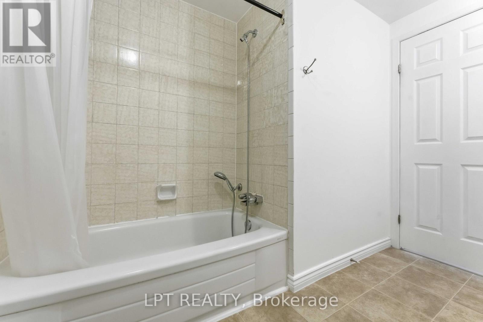 51 - 122 Clarkson Crescent, Ottawa, Ontario  K2L 3E2 - Photo 16 - X12605708