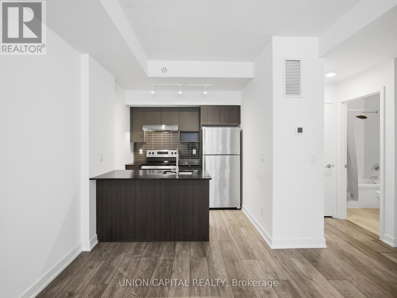 309 - 1139 Cooke Boulevard, Burlington, Ontario  L7T 4A8 - Photo 8 - W12802686