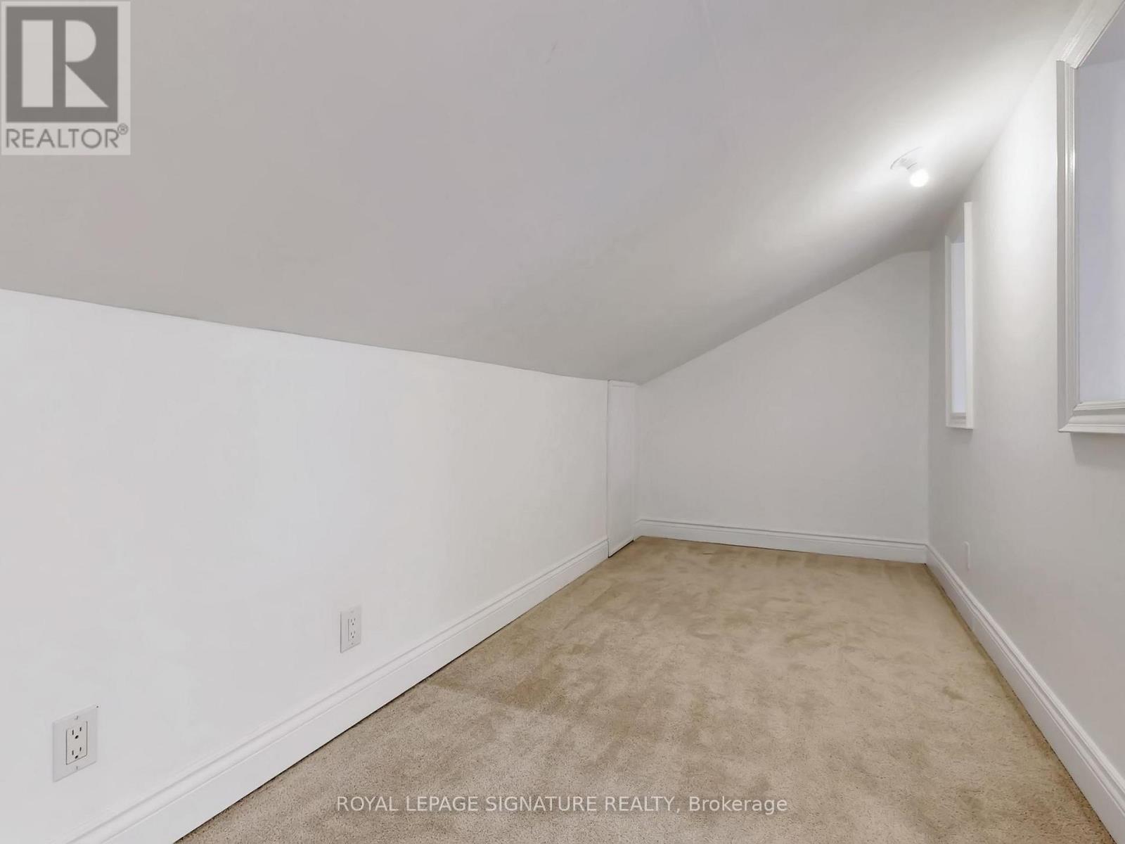 Upper - 117 Westmount Avenue, Toronto, Ontario  M6H 3K3 - Photo 15 - W12802706