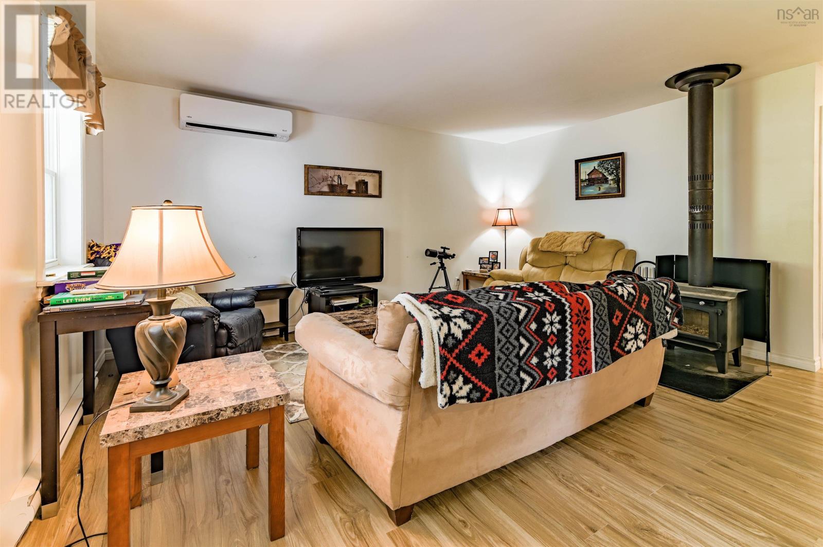 1353 Pinecrest Drive, Coldbrook, Nova Scotia  B0P 1J0 - Photo 36 - 202603054