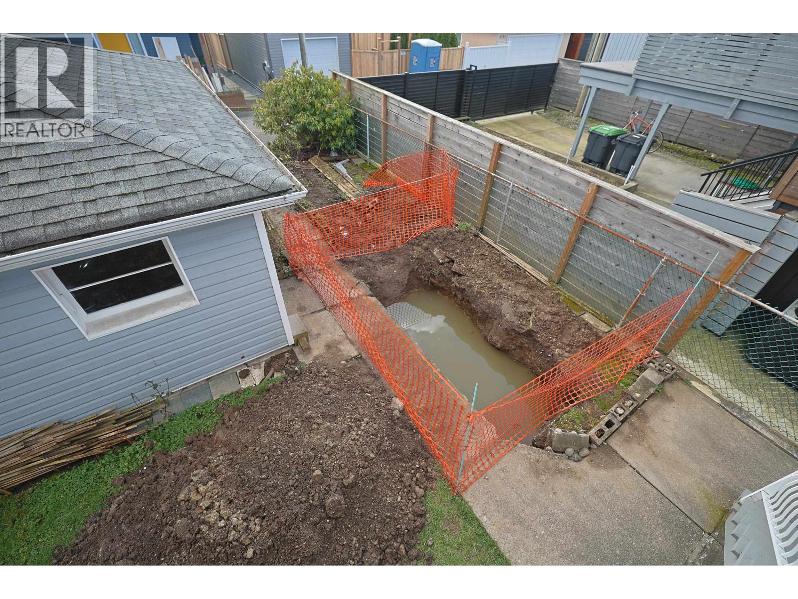 2584 E Georgia Street, Vancouver, British Columbia  V5K 2J7 - Photo 10 - R3091567