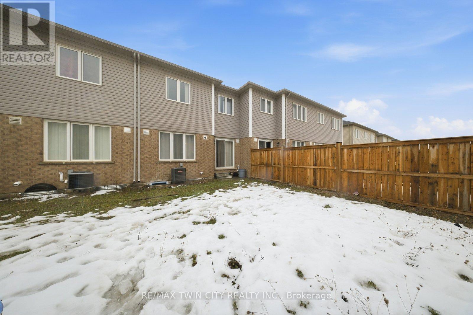 126 Munro Circle, Brantford, Ontario  N3T 0R4 - Photo 22 - X12802688