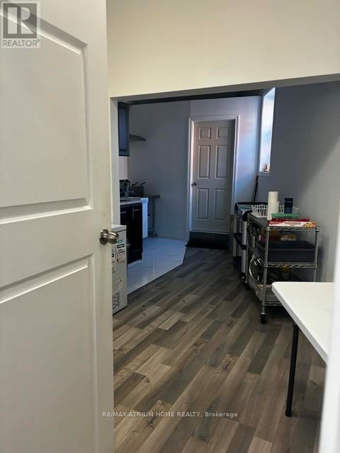 109 Lake Street, St. Catharines (Downtown), Ontario  L2R 5X7 - Photo 3 - X12802758