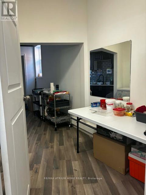 109 Lake Street, St. Catharines (Downtown), Ontario  L2R 5X7 - Photo 4 - X12802758