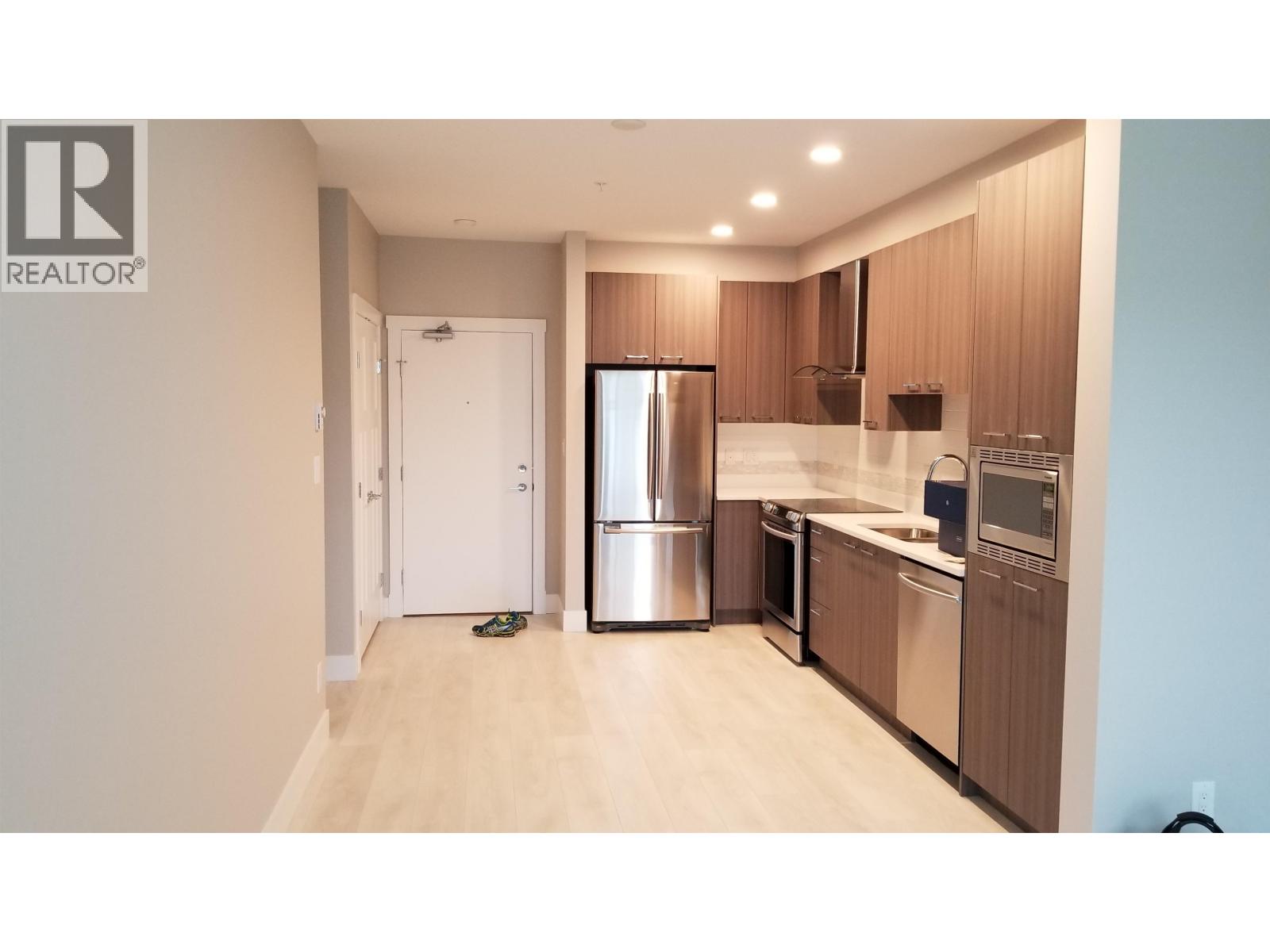 212 4690 HAWK LANE, Tsawwassen, British Columbia