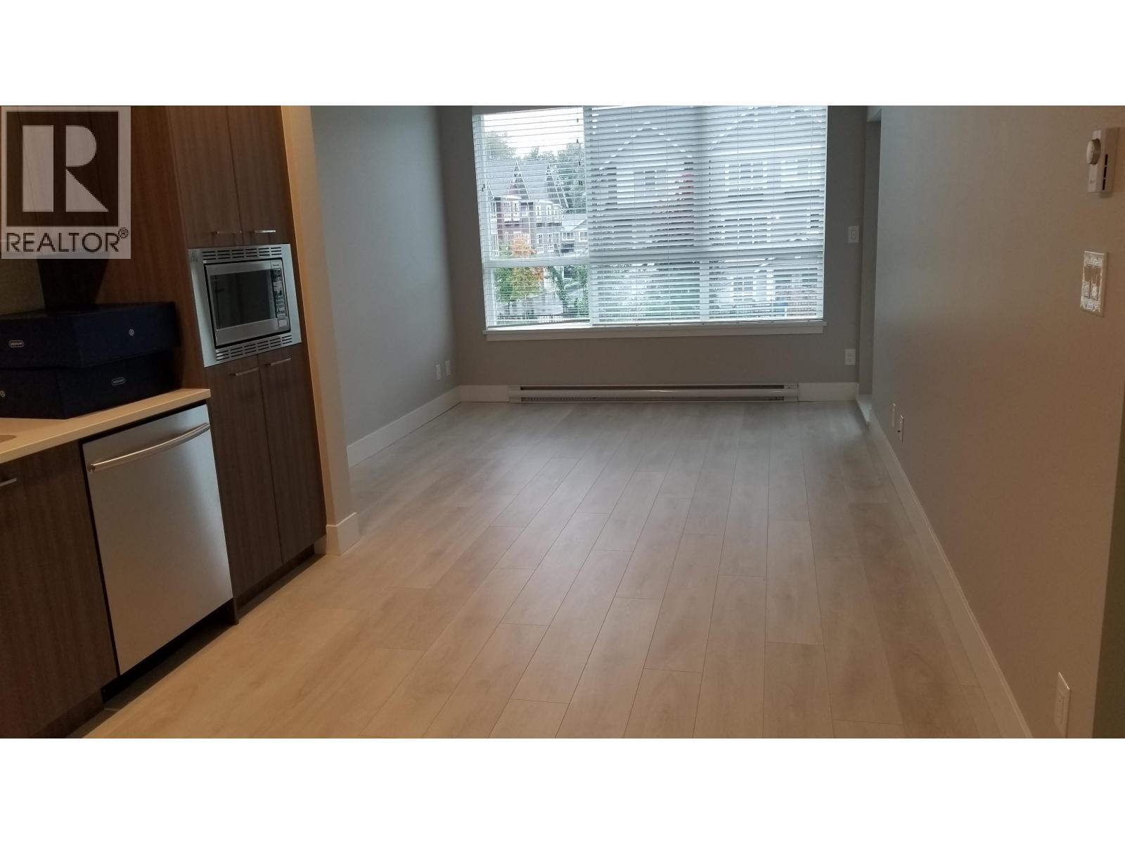 212 4690 Hawk Lane, Tsawwassen, British Columbia  V4M 0C4 - Photo 2 - R3087622