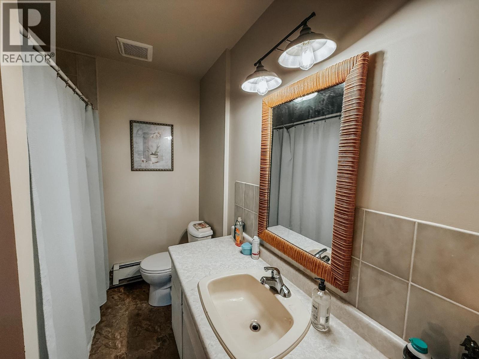 4719 Cariboo Drive, 108 Mile Ranch, British Columbia  V0K 2K0 - Photo 23 - R3091652