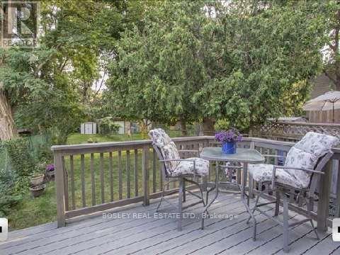 19 Thursfield Crescent, Toronto, Ontario  M4G 2N4 - Photo 47 - C12797194