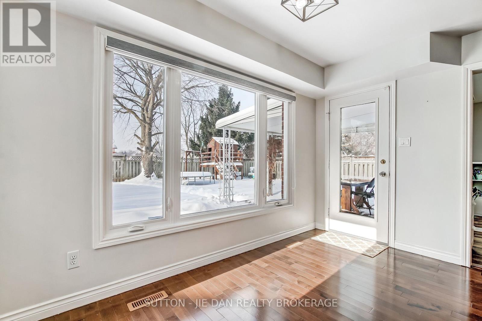 33 Repton Avenue, London North, Ontario  N5X 3G3 - Photo 11 - X12739074