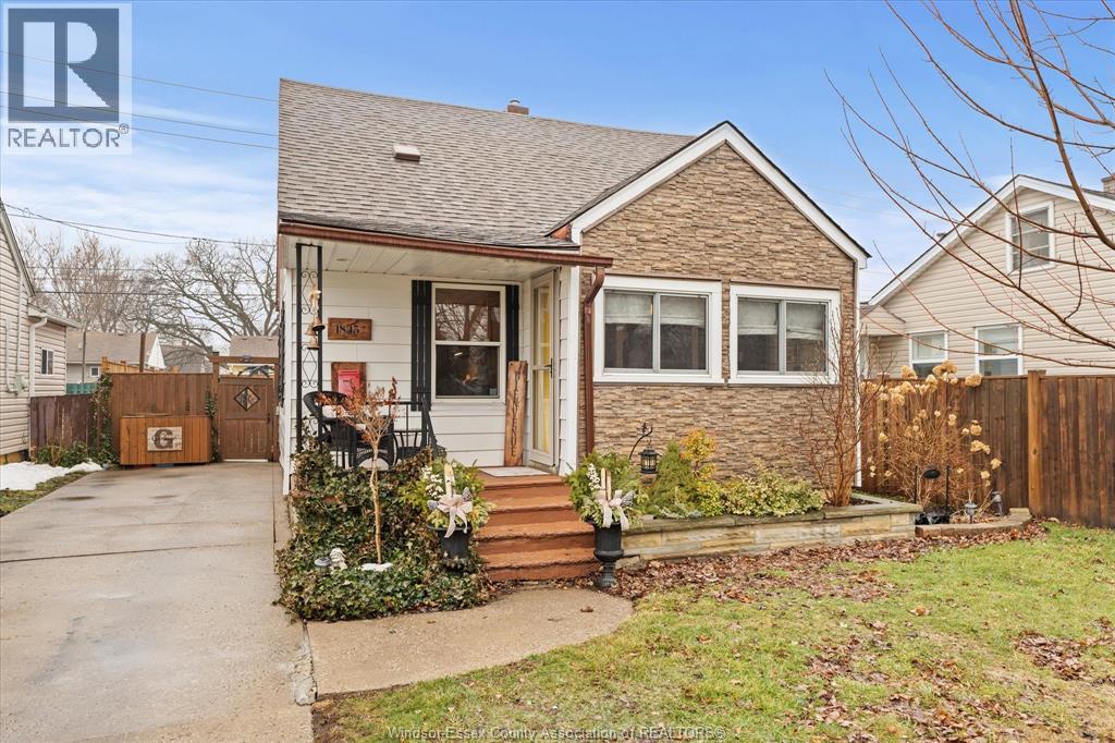 1845 Central, Windsor, Ontario N8W 4M6 - Photo 2 - 26003568