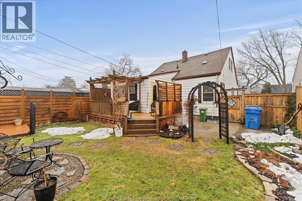 1845 Central, Windsor, Ontario N8W 4M6 - Photo 30 - 26003568