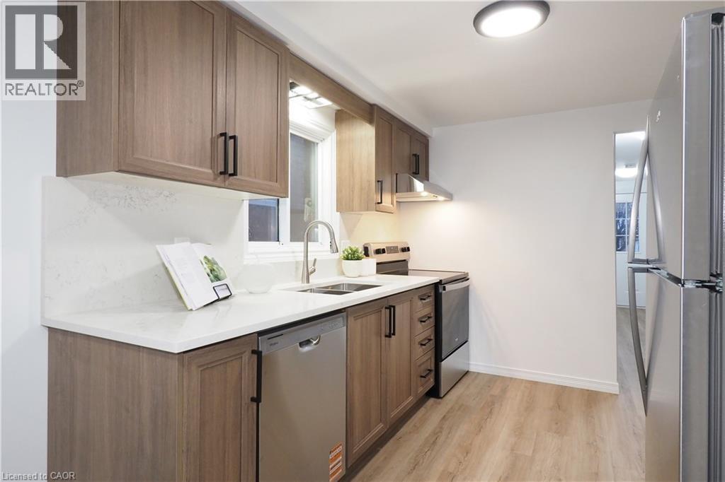 433 Exmoor Street, Waterloo, Ontario  N2K 3X5 - Photo 8 - 40806015