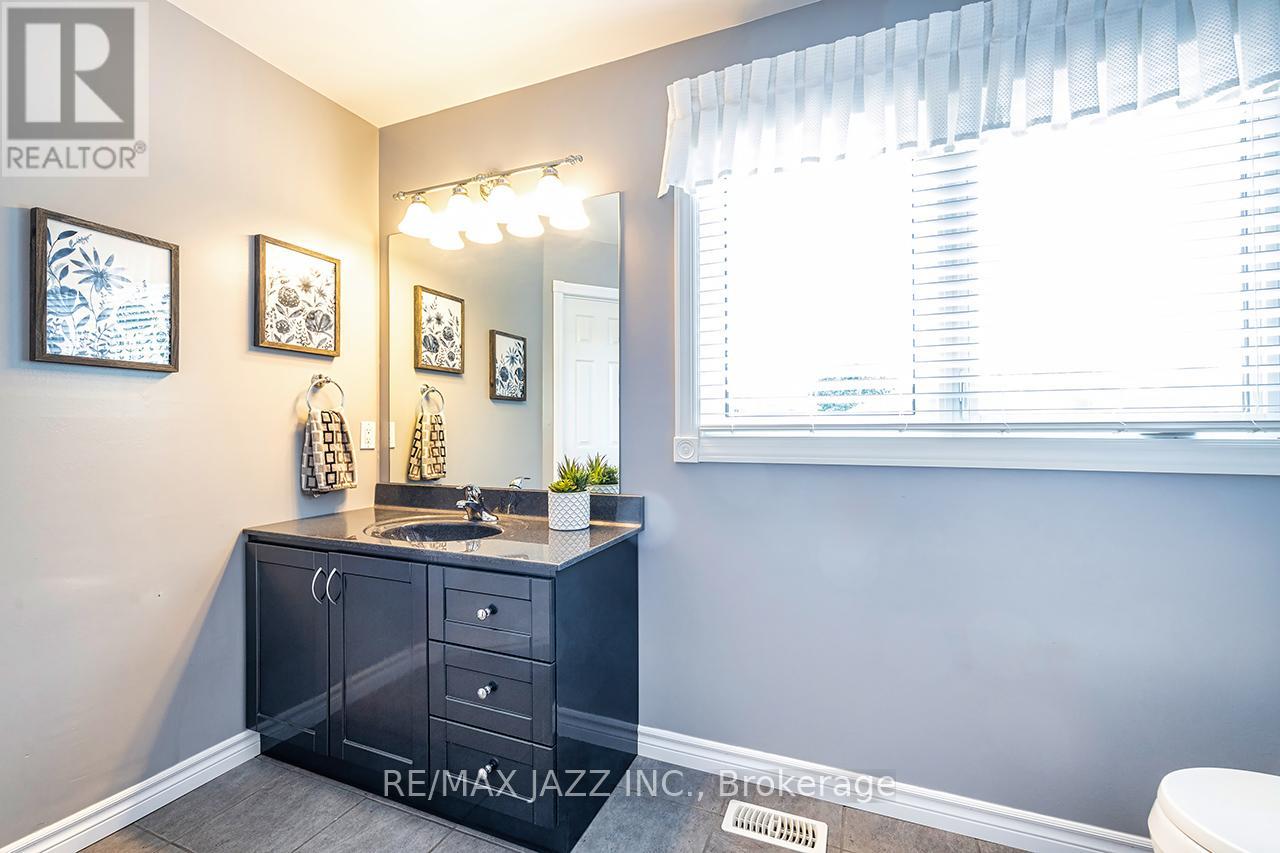 78 Bonnycastle Drive, Clarington, Ontario  L1C 4S9 - Photo 35 - E12802886