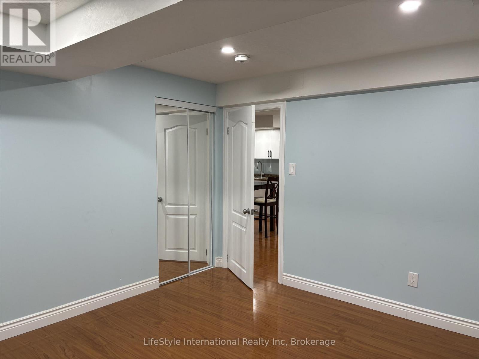 Lower - 59 Marsh Crescent, Guelph, Ontario  N1L 1L4 - Photo 8 - X12802826