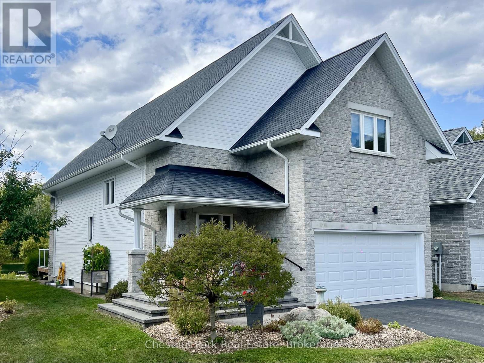 28 - 8 William James Court, Dysart Et Al, Ontario K0M 1S0 - Photo 3 - X12802878