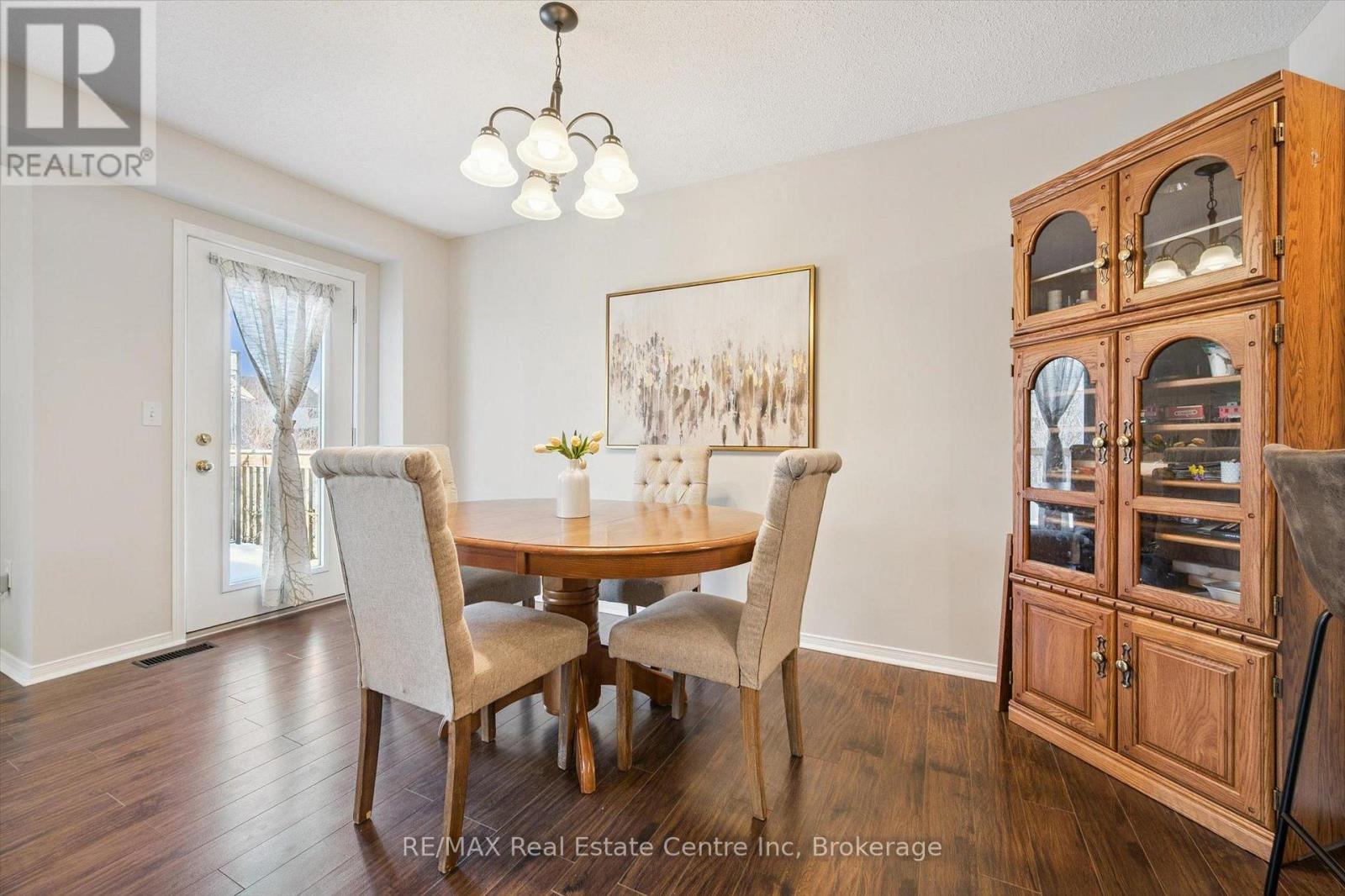 12 Eugene Drive, Guelph, Ontario  N1L 1P6 - Photo 4 - X12802980