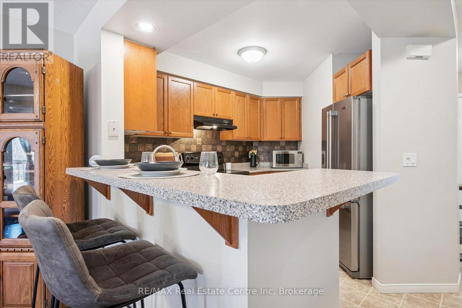 12 Eugene Drive, Guelph, Ontario  N1L 1P6 - Photo 5 - X12802980