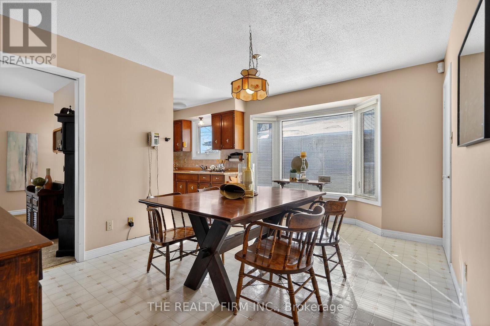 20 Harding Crescent, London South, Ontario  N6E 1G3 - Photo 10 - X12802822