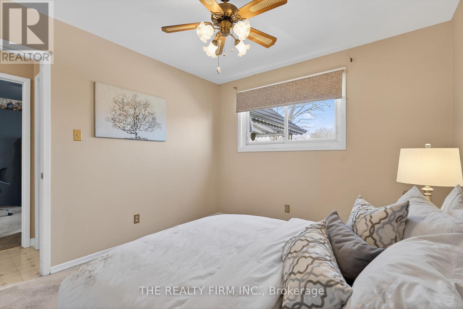 20 Harding Crescent, London South, Ontario  N6E 1G3 - Photo 13 - X12802822