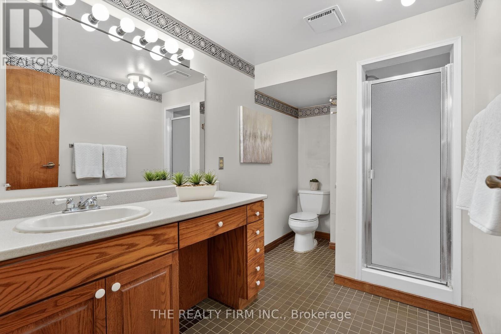 20 Harding Crescent, London South, Ontario  N6E 1G3 - Photo 21 - X12802822